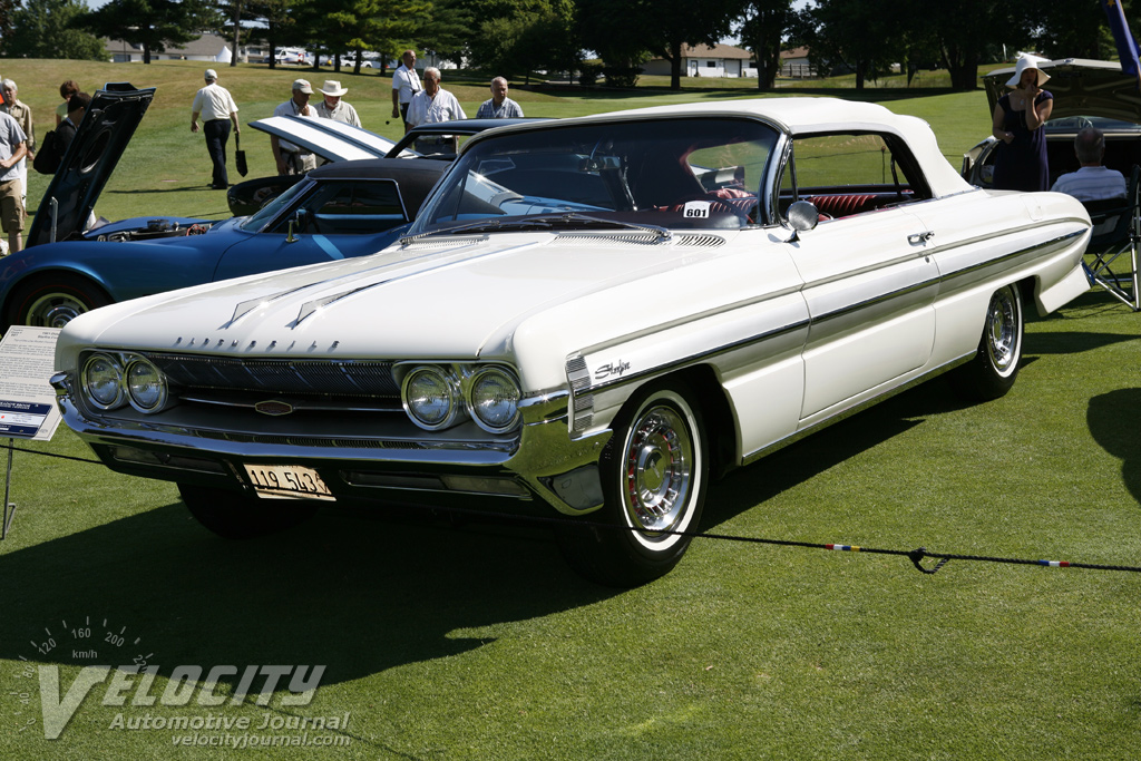 1961 Oldsmobile Super 88 Starfire Convertible