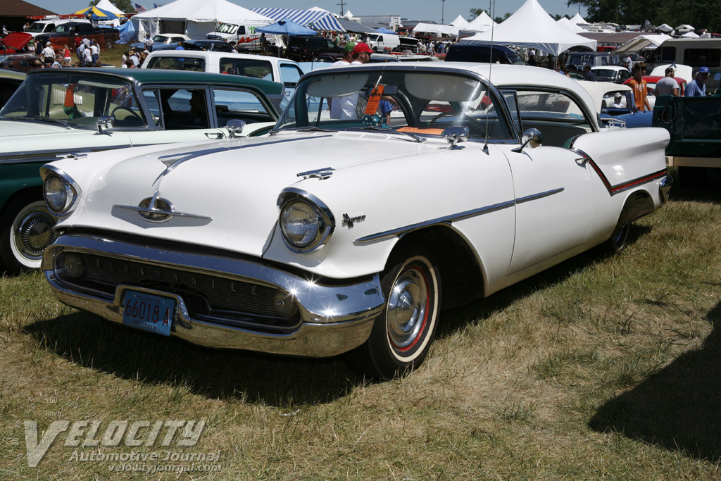 1957 Oldsmobile 88 Series 2-door hardtop