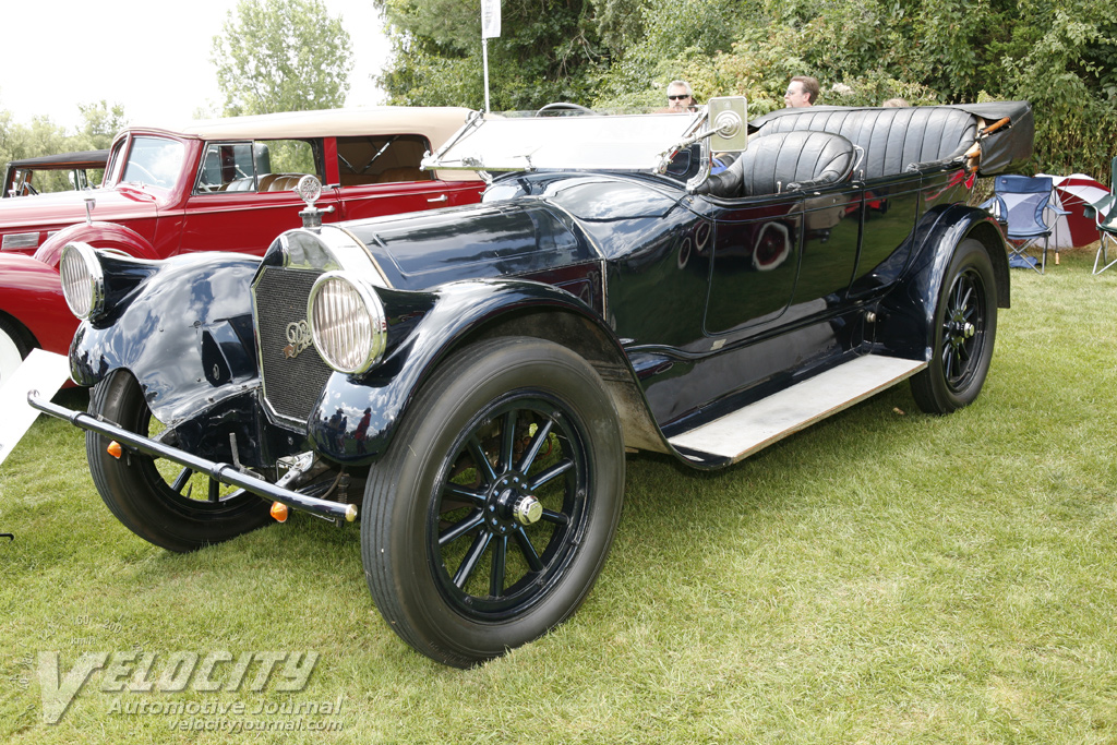 1919 Pierce-Arrow 31 touring