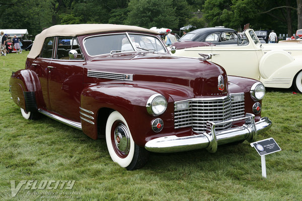 1941 Cadillac Series 62 convertible sedan