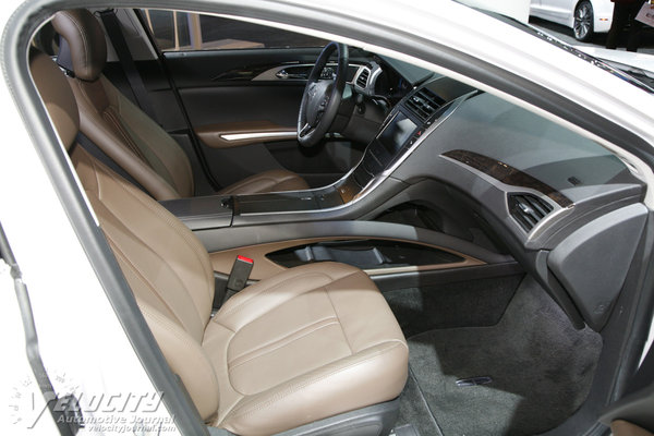 2013 Lincoln MKZ Interior