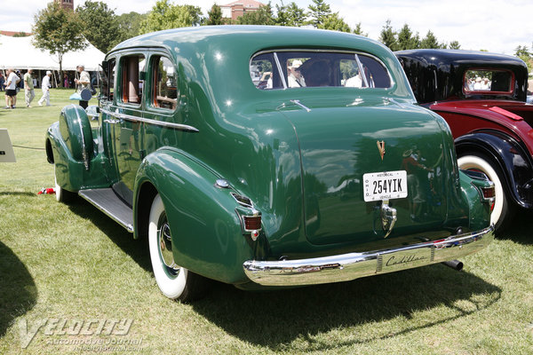 1939 Cadillac Series 75 Imperial Sedan by Fleetwood