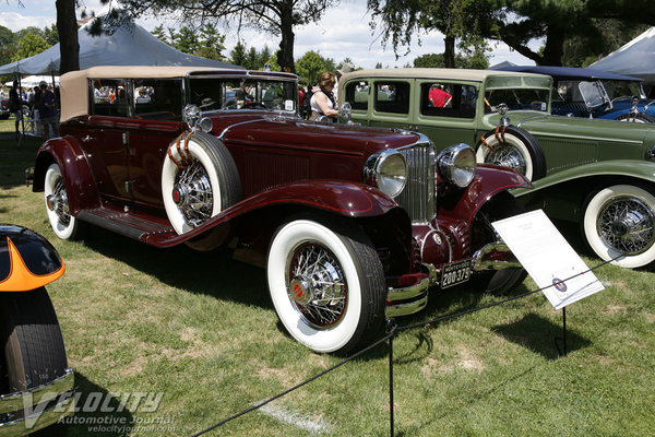 1931 Cord L-29 convertible sedan