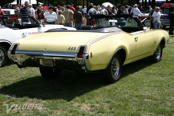 1969 Oldsmobile 4-4-2 convertible