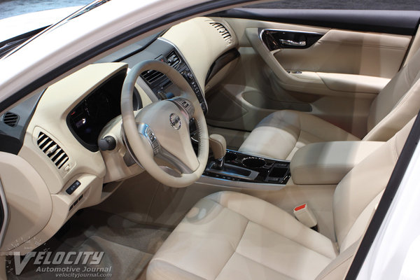 2013 Nissan Altima Interior