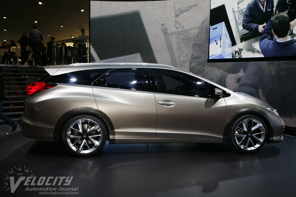 2013 Honda Civic Tourer