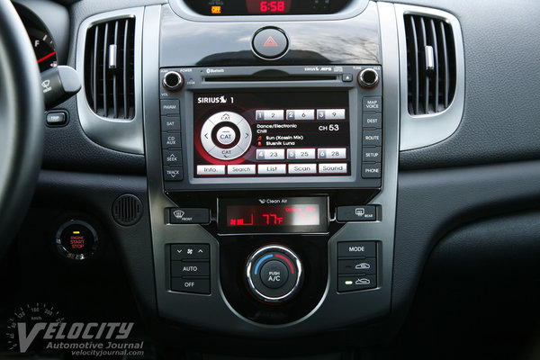 2013 Kia Forte Koup SX Instrumentation