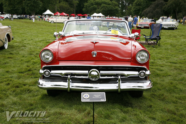 1954 Ford Crestline Sunliner convertible