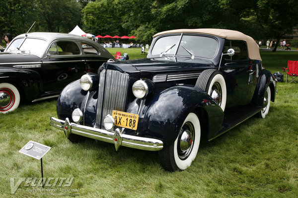 1939 Packard One Twenty