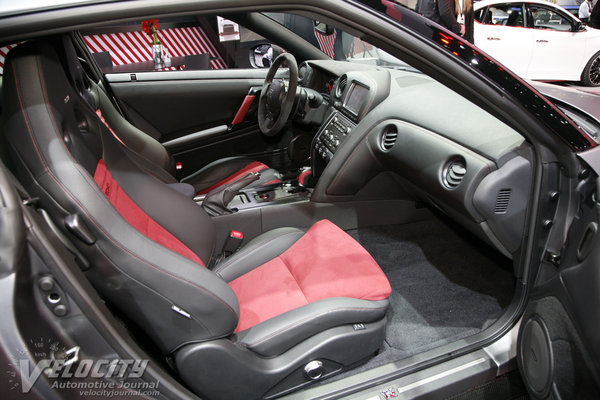 2015 Nissan GT-R Interior