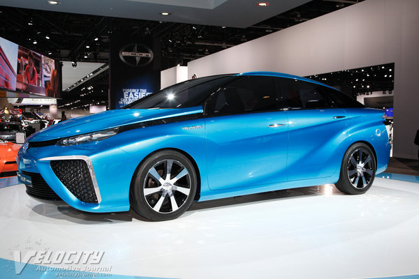 2013 Toyota FCV (Fuel Cell Vehicle)