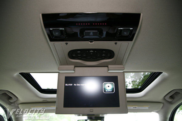 2014 Chevrolet Silverado 1500 High Country Crew Cab Instrumentation