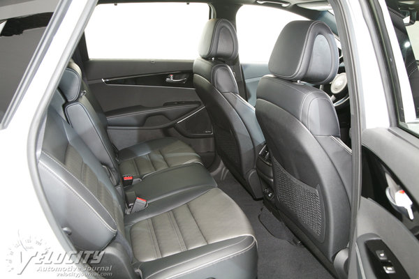 2016 Kia Sorento Interior