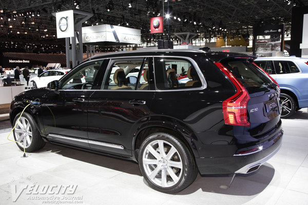 2016 Volvo XC90 Plug-In Hybrid