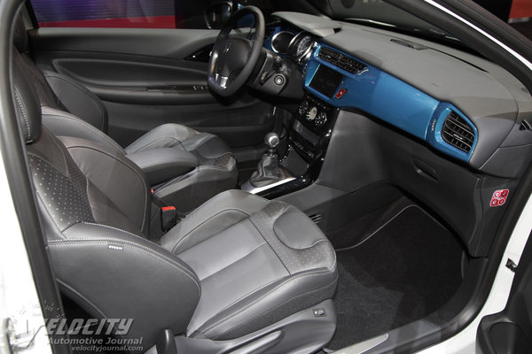 2015 DS DS3 Interior