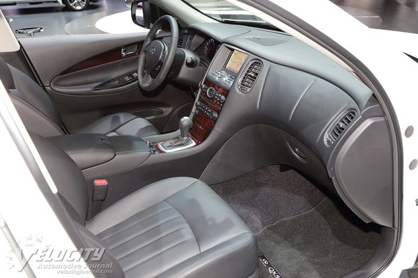 2016 Infiniti QX50 Interior