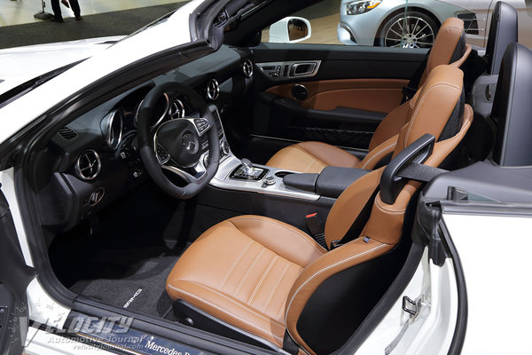 2017 Mercedes-Benz SLC-class Interior