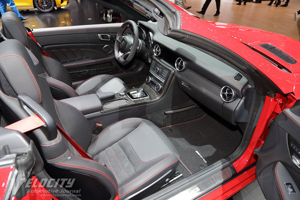 2017 Mercedes-Benz SLC-class Interior