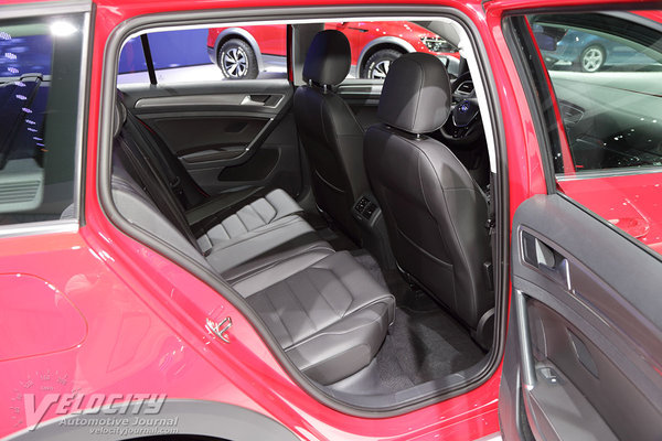 2017 Volkswagen Golf SportWagen Alltrack Interior