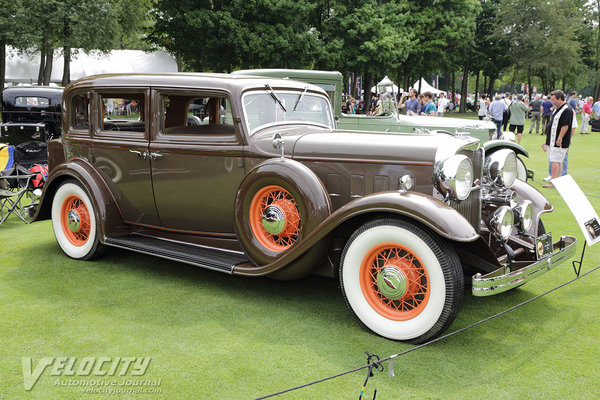 1932 Lincoln KA Town Sedan