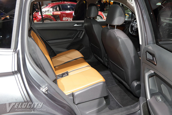 2018 Volkswagen Tiguan Interior