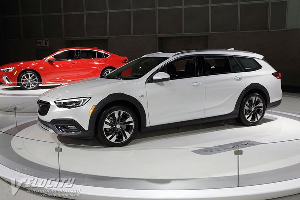 2018 Buick Regal TourX