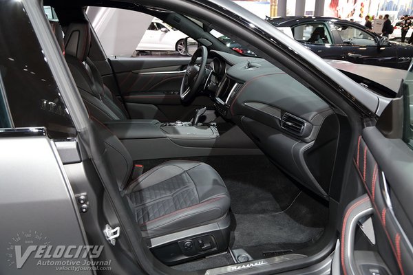 2019 Maserati Levante Trofeo Interior