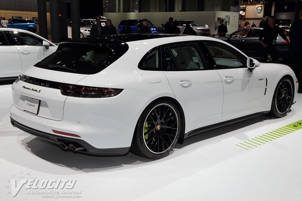 2018 Porsche Panamera Sport Turismo e-hybrid