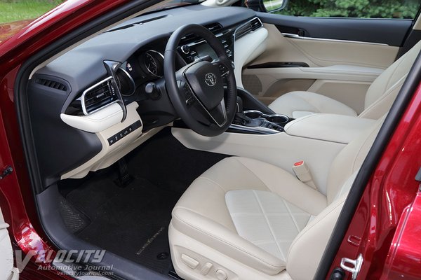 2018 Toyota Camry XLE Interior