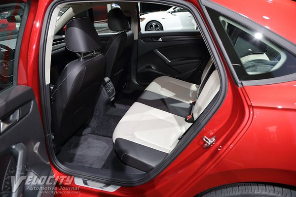 2020 Volkswagen Passat Interior