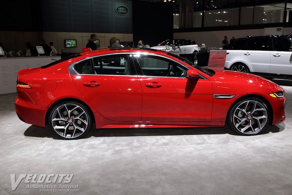 2020 Jaguar XE sedan