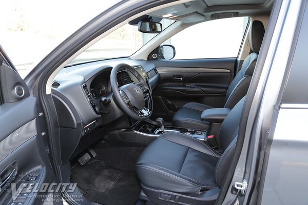 2019 Mitsubishi Outlander SEL Interior