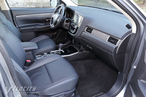 2019 Mitsubishi Outlander SEL Interior