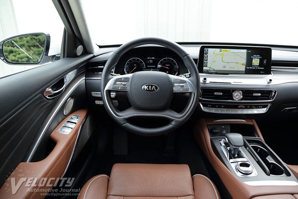 2019 Kia K900 Instrumentation