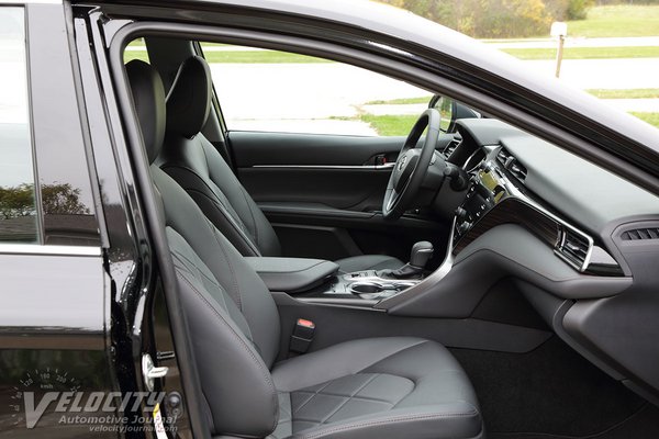 2019 Toyota Camry XLE Interior