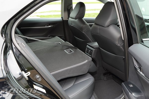 2019 Toyota Camry XLE Interior