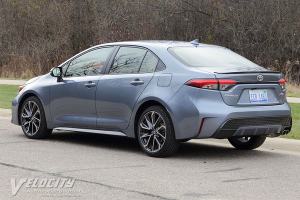 2020 Toyota Corolla XSE sedan