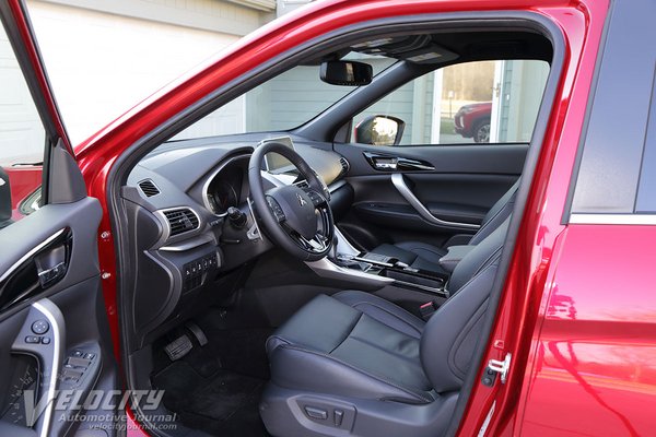 2020 Mitsubishi Eclipse Cross SEL Interior