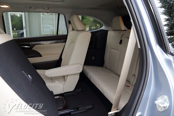 2020 Toyota Highlander Platinum AWD Interior