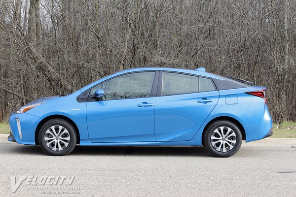 2020 Toyota Prius XLE AWDe