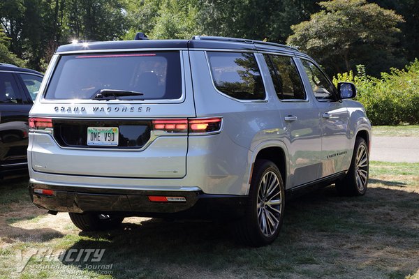 2022 Jeep Wagoneer