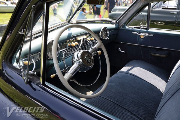 1949 Kaiser Deluxe 4d sedan Interior