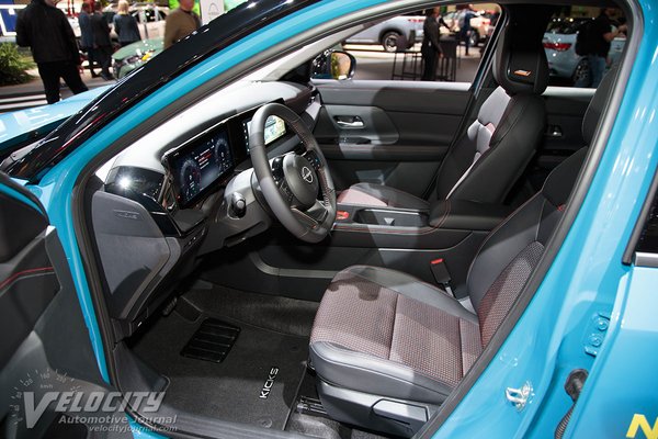 2025 Nissan Kicks Interior