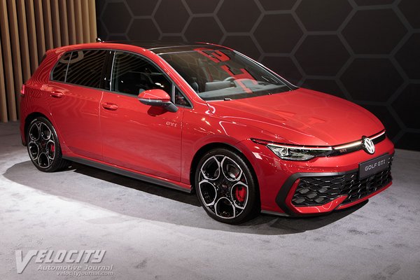 2025 Volkswagen Golf GTI 5d