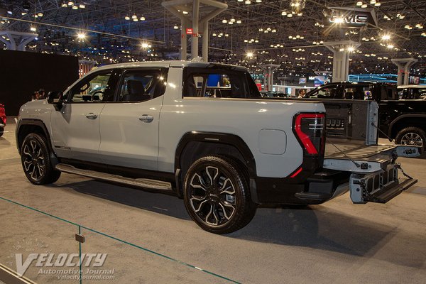 2024 GMC Sierra EV