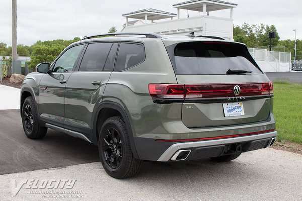 2024 Volkswagen Atlas Peak edition