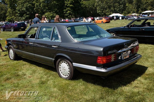 1991 Mercedes-Benz 420SEL 4d sedan