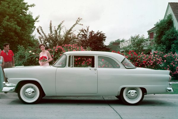 1956 Ford Mainline 2d sedan