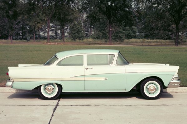 1958 Ford Custom 300 2d sedan