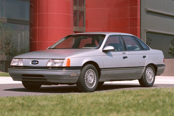 1986 Ford Taurus